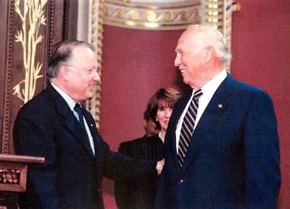 M. Amyot, membre de l'Ordre national du Québec